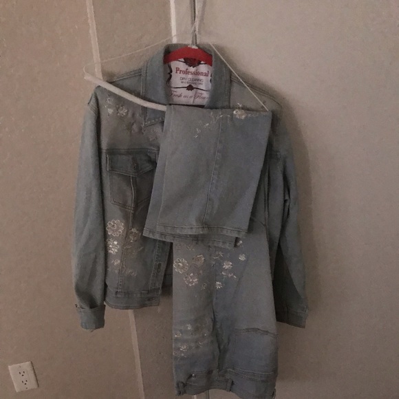 Women’s Jean Suit - Picture 3 of 5